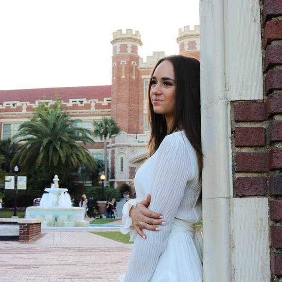 Profile Picture of Kerra Kuzmick (@kkuzzy97) on Poshmark