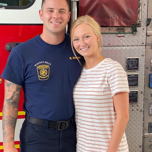 Profile Picture of Robert Anthony (@bmengler) on Poshmark