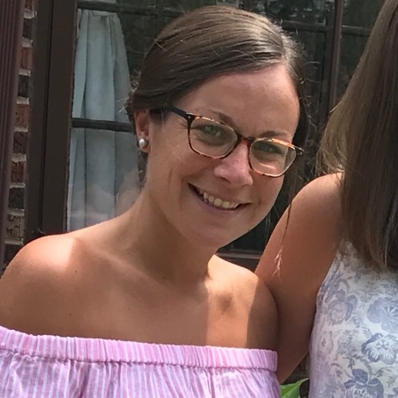 Profile Picture of Colleen Post (@colleenmcpost) on Poshmark