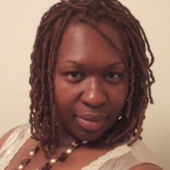 Profile Picture of Robyn Irby-organ (@bobbibk) on Poshmark