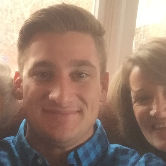 Profile Picture of Joshua Curtis (@joshcurtis3) on Poshmark