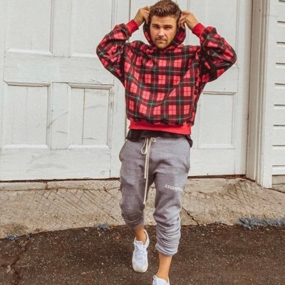 Profile Picture of Keiran Blake (@TattedUpWolfK) on Twitter