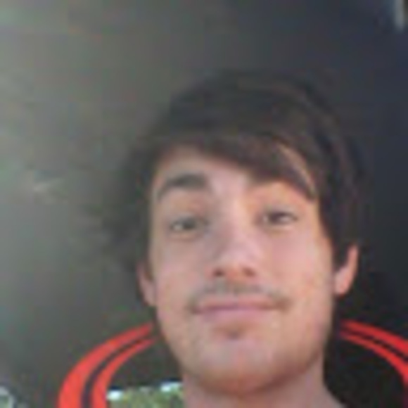 Sean Ogrady - Poshmark Profile Picture of Sean Ogrady (@demo3467) on Poshmark