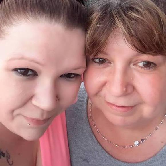 Profile Picture of Kim Dillow-chipps (@kimchipps214) on Poshmark