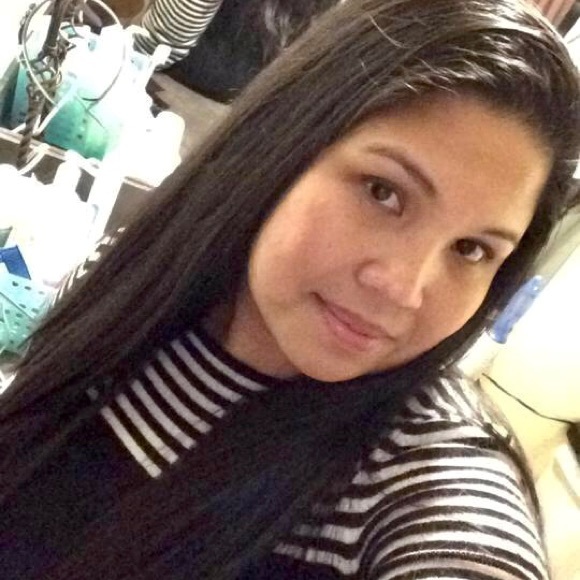 Profile Picture of Eunice Binarao (@appleeunice1973) on Poshmark