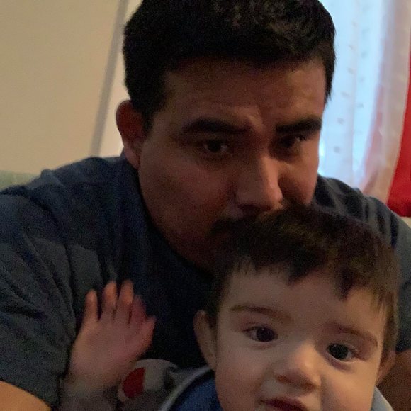 Profile Picture of Julian Escobedo (@julianescobedo) on Poshmark