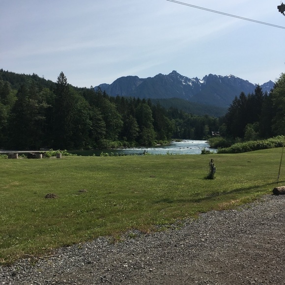 Profile Picture of Matt Sanford (@sanford_special) on Poshmark