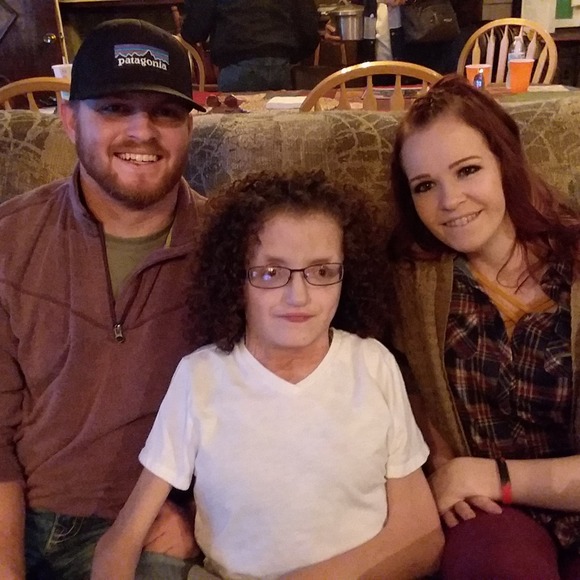 Profile Picture of Courtney Panzner (@courtneypanzner) on Poshmark