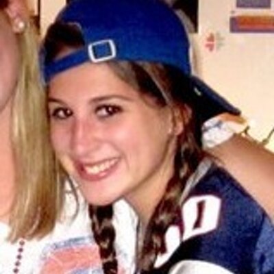 Profile Picture of Carly Bernstein (@i_carlyb) on Twitter