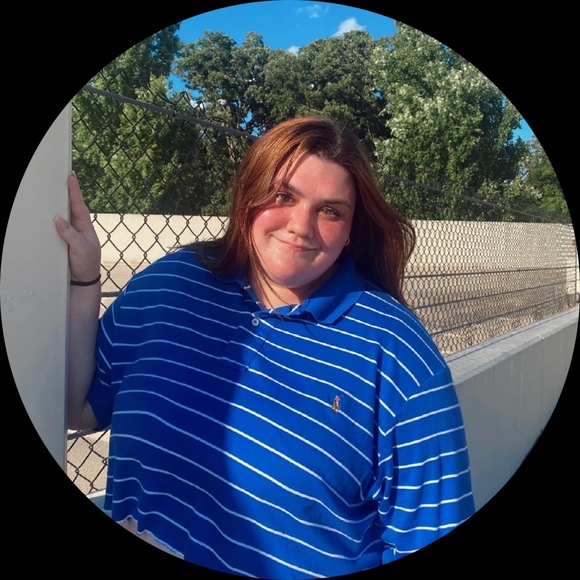 Profile Picture of Mallory Isermann (@map_claire08) on Poshmark