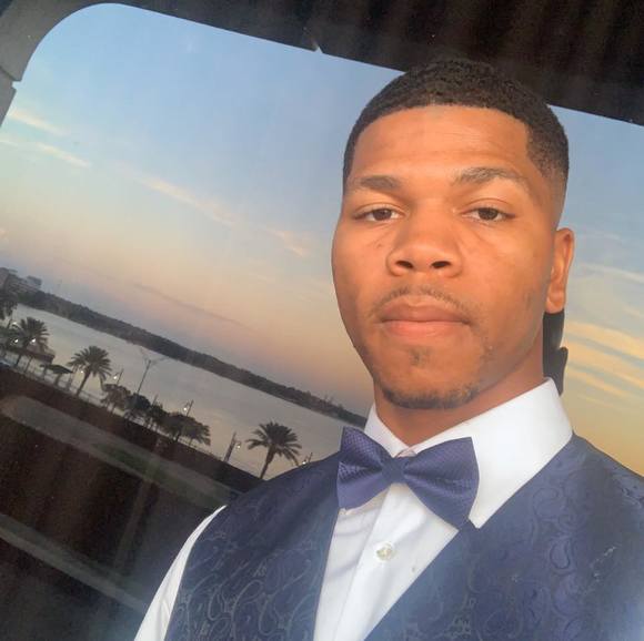 Profile Picture of Fergo Santana (@dontecleaver) on Poshmark