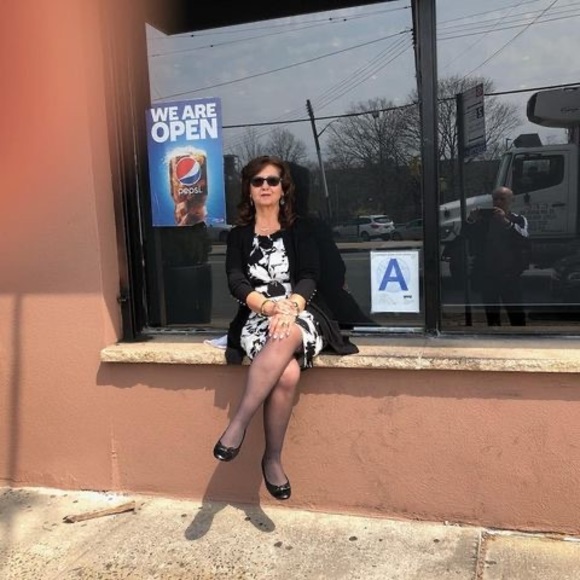 Profile Picture of Rosa Inglese (@italianrose49) on Poshmark