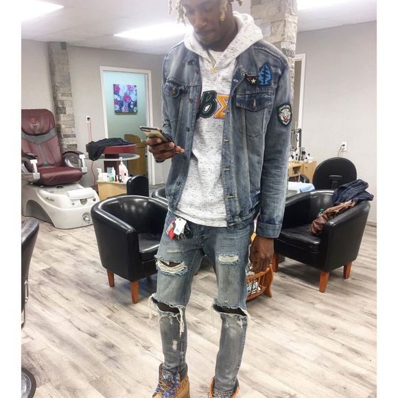 Profile Picture of Keno Jones (@sweetjonesjr1) on Poshmark