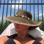 Profile Picture of Julia Gough Jacobson (@juliagjacobson) on Instagram