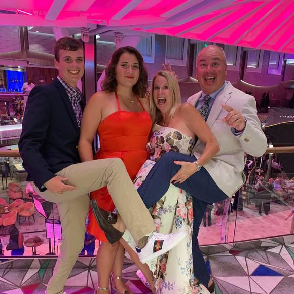 Profile Picture of Erin Didiano (@edidiano) on Poshmark