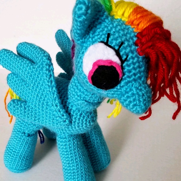 Profile Picture of Stephanie Pawlowski (@spawlowski35) on Poshmark