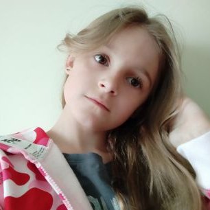 Profile Picture of Ruby Porter (@RubyPor47949932) on Twitter