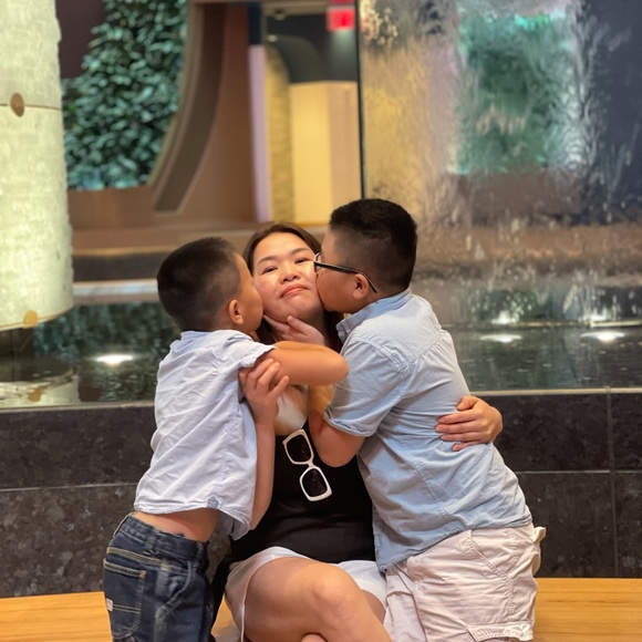 Profile Picture of Be Nguyen (@ethan1985) on Poshmark