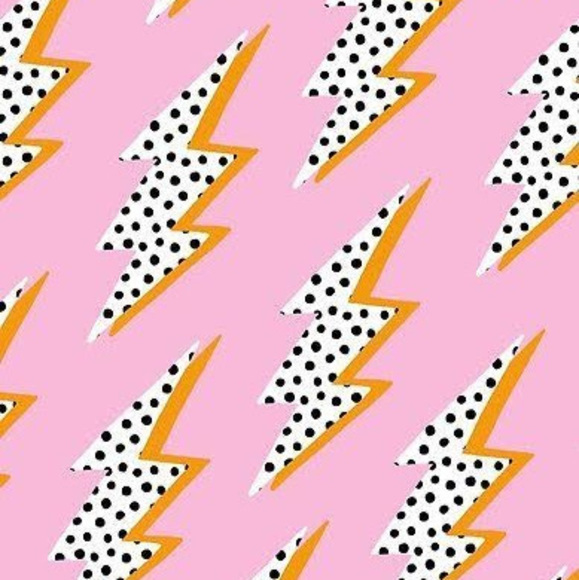 Profile Picture of Caitlin Dart (@caitlinldart) on Poshmark