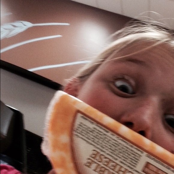 Profile Picture of Bianca Guth (@bekguth) on Poshmark