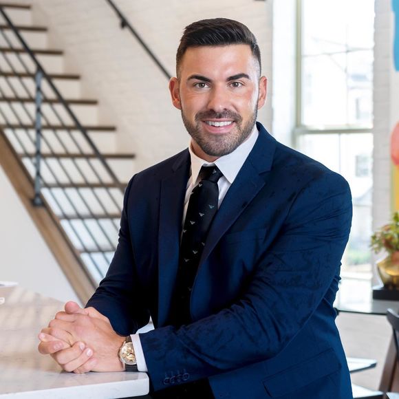 Profile Picture of Daniel Martini (@danielmartini) on Poshmark