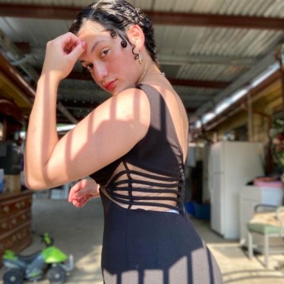 Monica Montoya andino - Poshmark Profile Picture of Monica Montoya andino (@monicamontoy170) on Poshmark