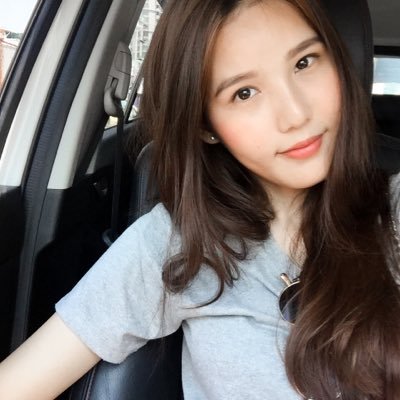 Profile Picture of Nitikarn S. (@wannaberichzz) on Twitter