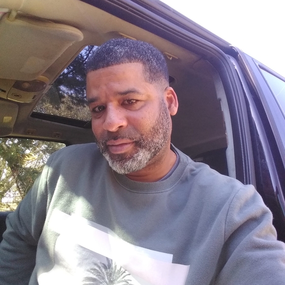 Profile Picture of Zachariah Pattan (@zachariahpattan) on Poshmark