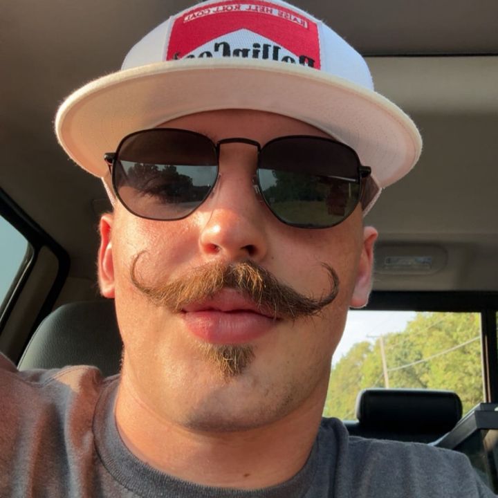 Profile Picture of Corey (@czrvy) on Tiktok