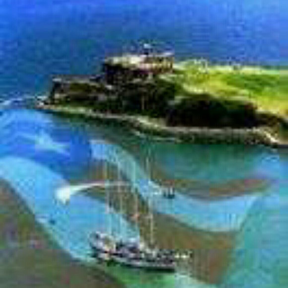 Profile Picture of Ed Baez (@latinony) on Poshmark