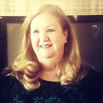 Profile Picture of Anne Dennis Hetzel (@islandannied) on Instagram