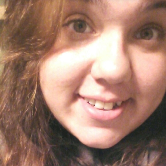 Profile Picture of Paige Pedrogo (@paigepedrogo) on Poshmark