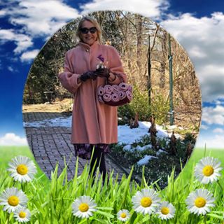 Profile Picture of Julia Dingle (@julia.dingle.92) on Facebook