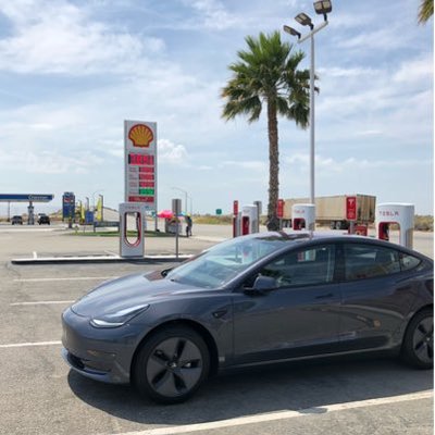 Profile Picture of Robbie Gonzales (@Robbie1313G) on Twitter