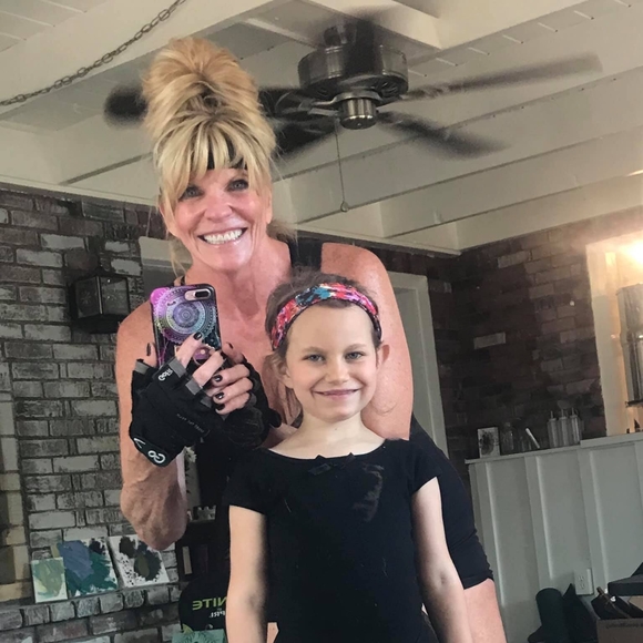 Profile Picture of Deirdre Cavener (@deirdrecavener) on Poshmark