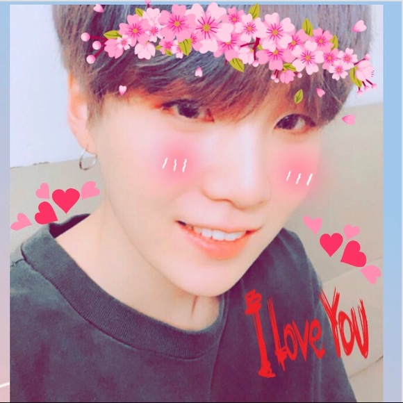 Profile Picture of Sean Hess (@moonbaby_ren) on Poshmark