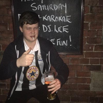 Profile Picture of Big Macca The Carling Drinking Expert (@NotLeeMcDonald) on Twitter