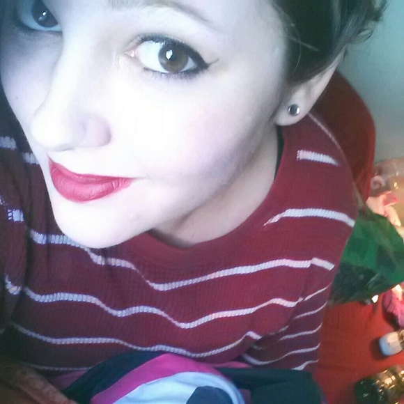 Profile Picture of Karysa Michaux (@kitkat1602) on Poshmark