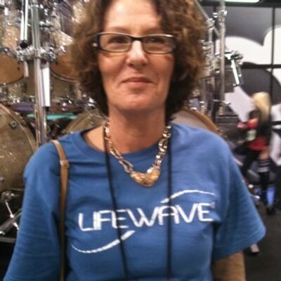 Profile Picture of Kathy Allard (@Kathyswave) on Twitter