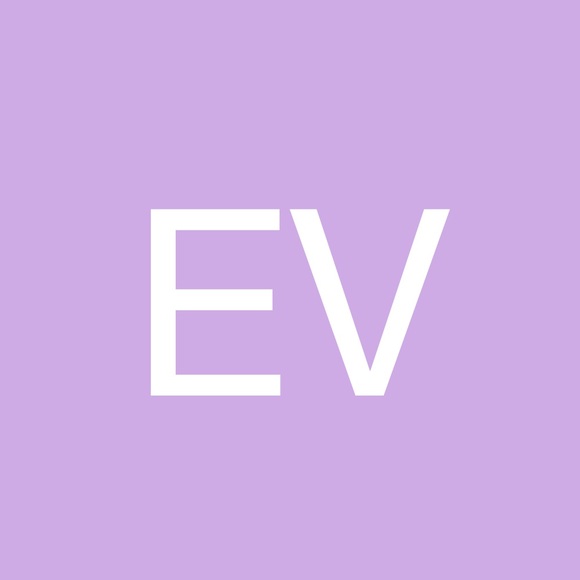 Eve Vishnick - Poshmark Profile Picture of Eve Vishnick (@evevish) on Poshmark