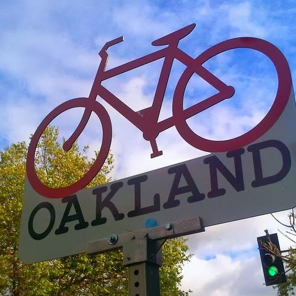 Profile Picture of Erica Andrist (@ericaandrist) on Poshmark