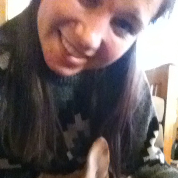 Profile Picture of Kate Chaney (@knc109) on Poshmark