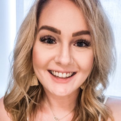 Profile Picture of Amber Adams (@ambearrdee1852) on Twitter