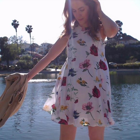 Profile Picture of Katelyn Malone (@katelynd718) on Poshmark