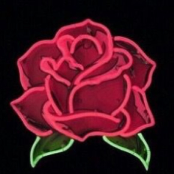 Profile Picture of Isaiah Lucero (@isaiahlucero) on Poshmark