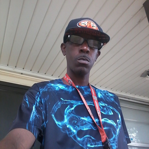 Profile Picture of Derrick Goodson (@derrick_goodson) on Poshmark