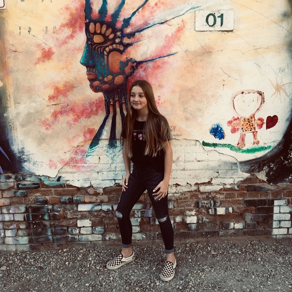 Profile Picture of Izzy Natwick (@nice5000) on Poshmark