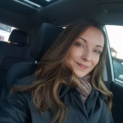 Profile Picture of Lisa Stanek (@72lisalynn) on Twitter