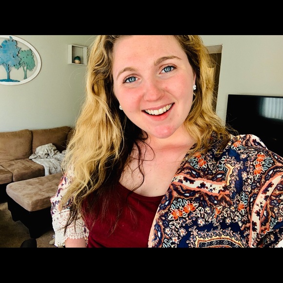 Profile Picture of Victoria Curley (@victoria_curley) on Poshmark