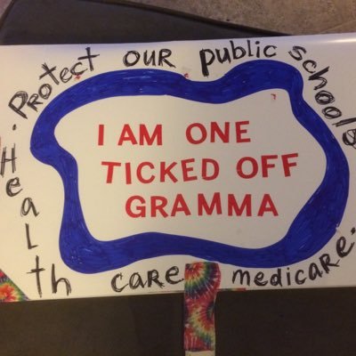 Profile Picture of Nancy Barney (@Tinygrama) on Twitter